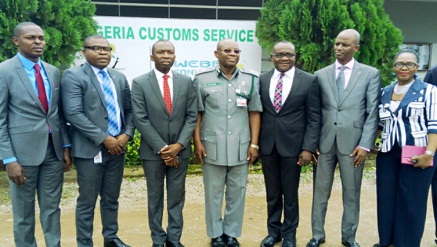 (L-r): Tonye Preghafi, divisional MD, Freight; Charles Ejekam, Divisional MD, Express; Victor Ukwat, ED sales & Marketing; Compt. Allanah Francis, Customs Area Commander, Muritala Muhammed Int’l Airport; Sola Obabori CEO/GMD Red Star Plc; Auwalu Babura; ED Finance & Admin and Inemesit Okoro, AGM Operations during the Red Star Plc’s management visit to the Customs Air Controller at the Lagos Airport command.
